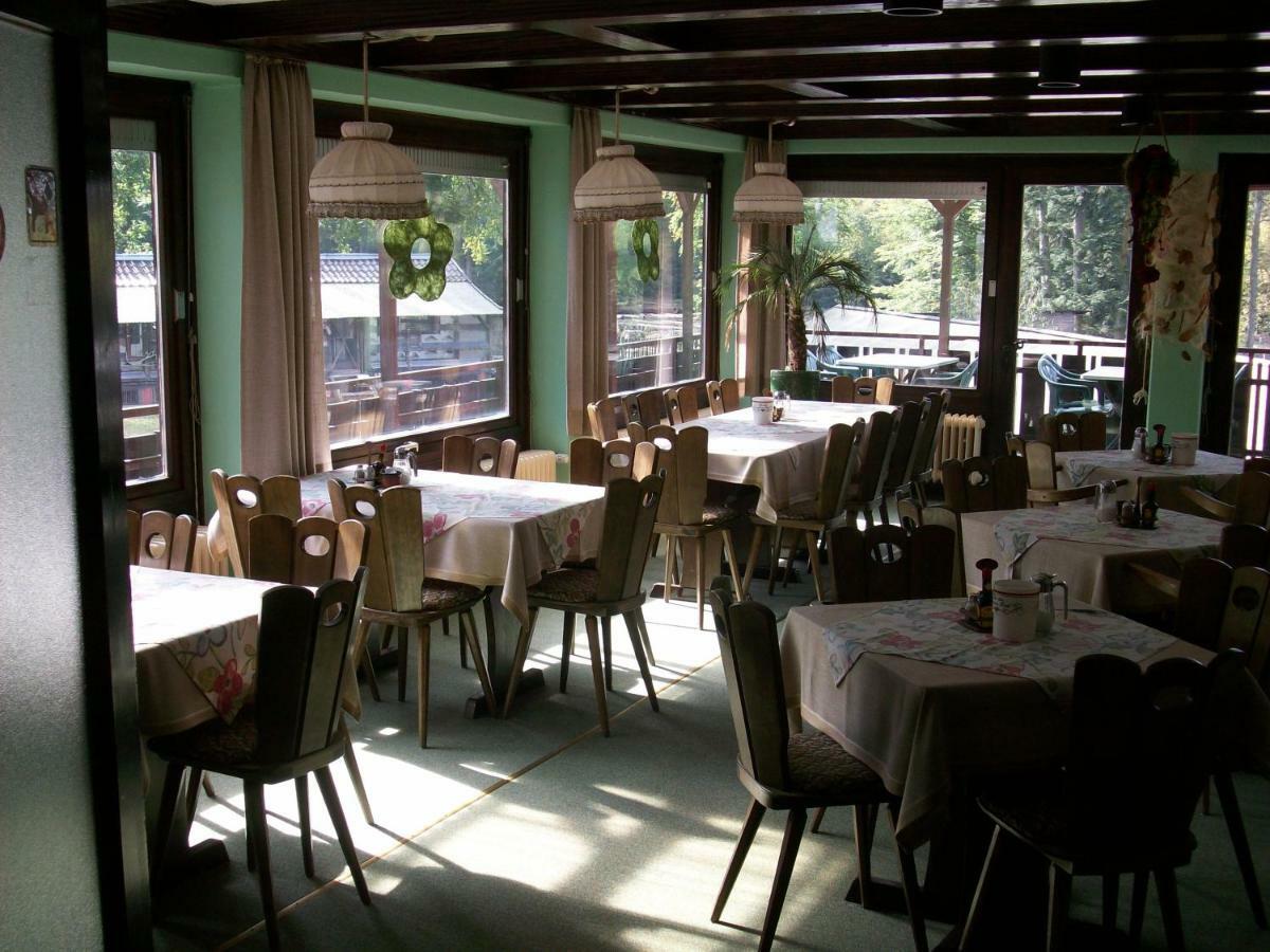 Hotel-Restaurant Johanniskreuz Trippstadt Exterior photo
